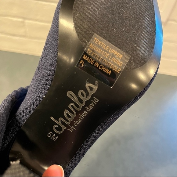 Charles by Charles David sz 5 David navy cable knit tall pull on sock boots - Picture 14 of 15